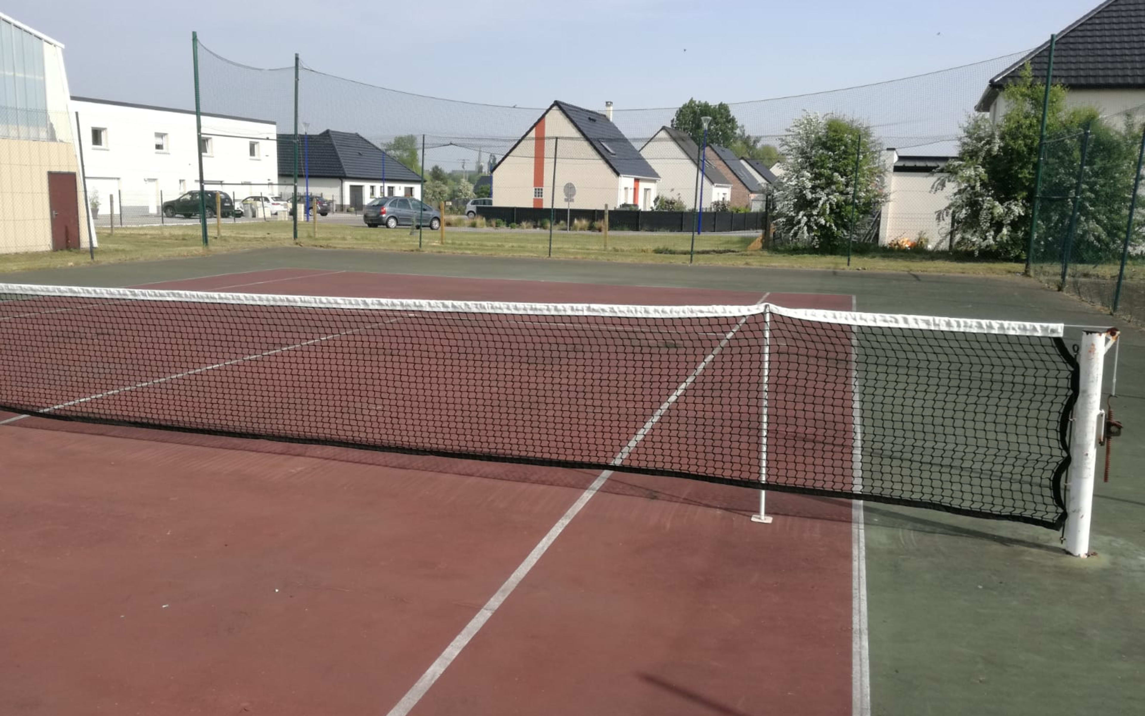 Terrain Tennis Club Saint-Martin-Lez-Tatinghem à Aire-sur-la-Lys 62-FR