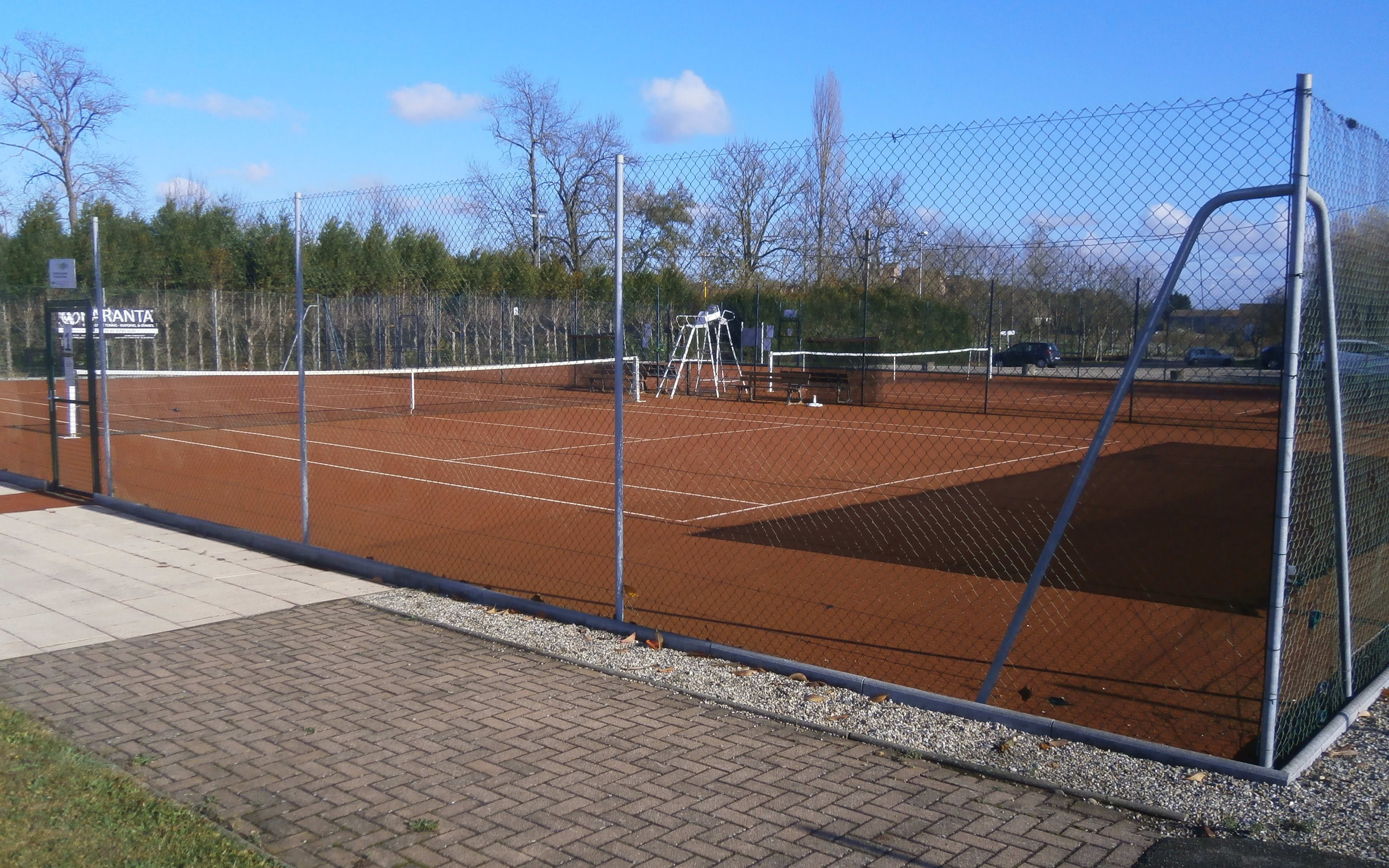 Terrain Tennis Club Breuschwickersheim-Hangenbieten à Wolfisheim 67-FR