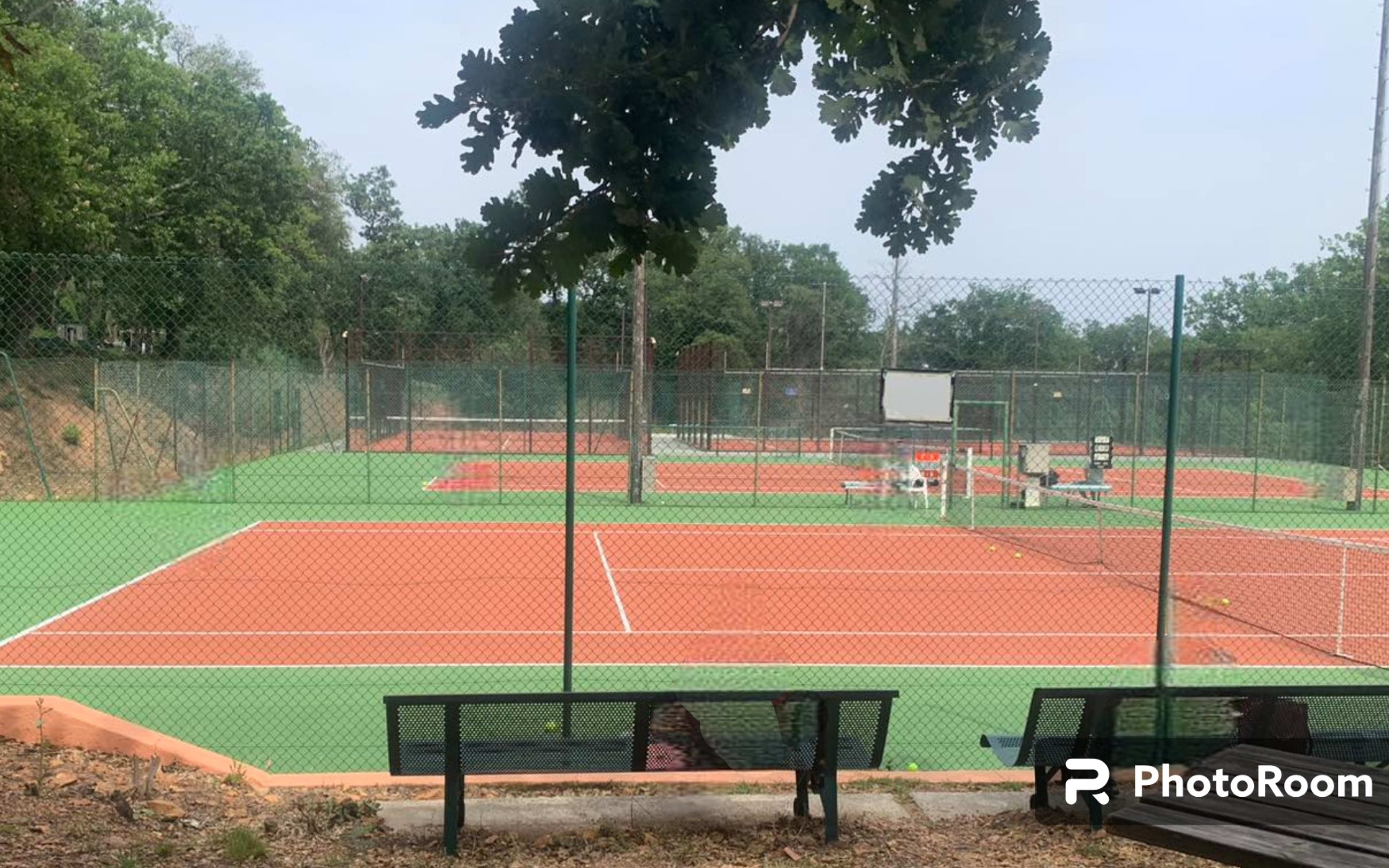 Terrain Padel Tennis Club Des Adrets à Le Luc 83-FR