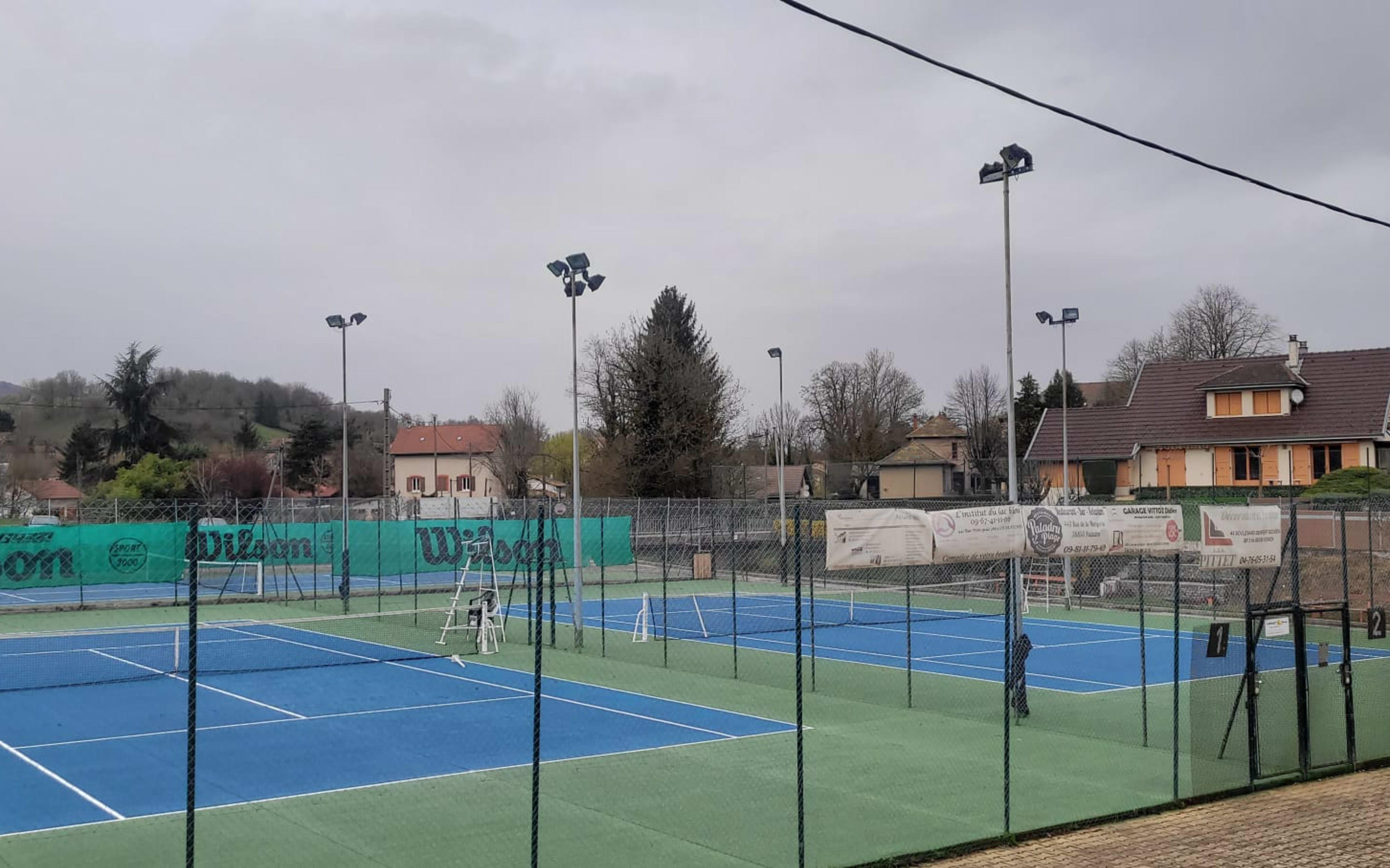 Terrain Charavines Tennis Club Du Lac à Pont-de-Beauvoisin 38-FR