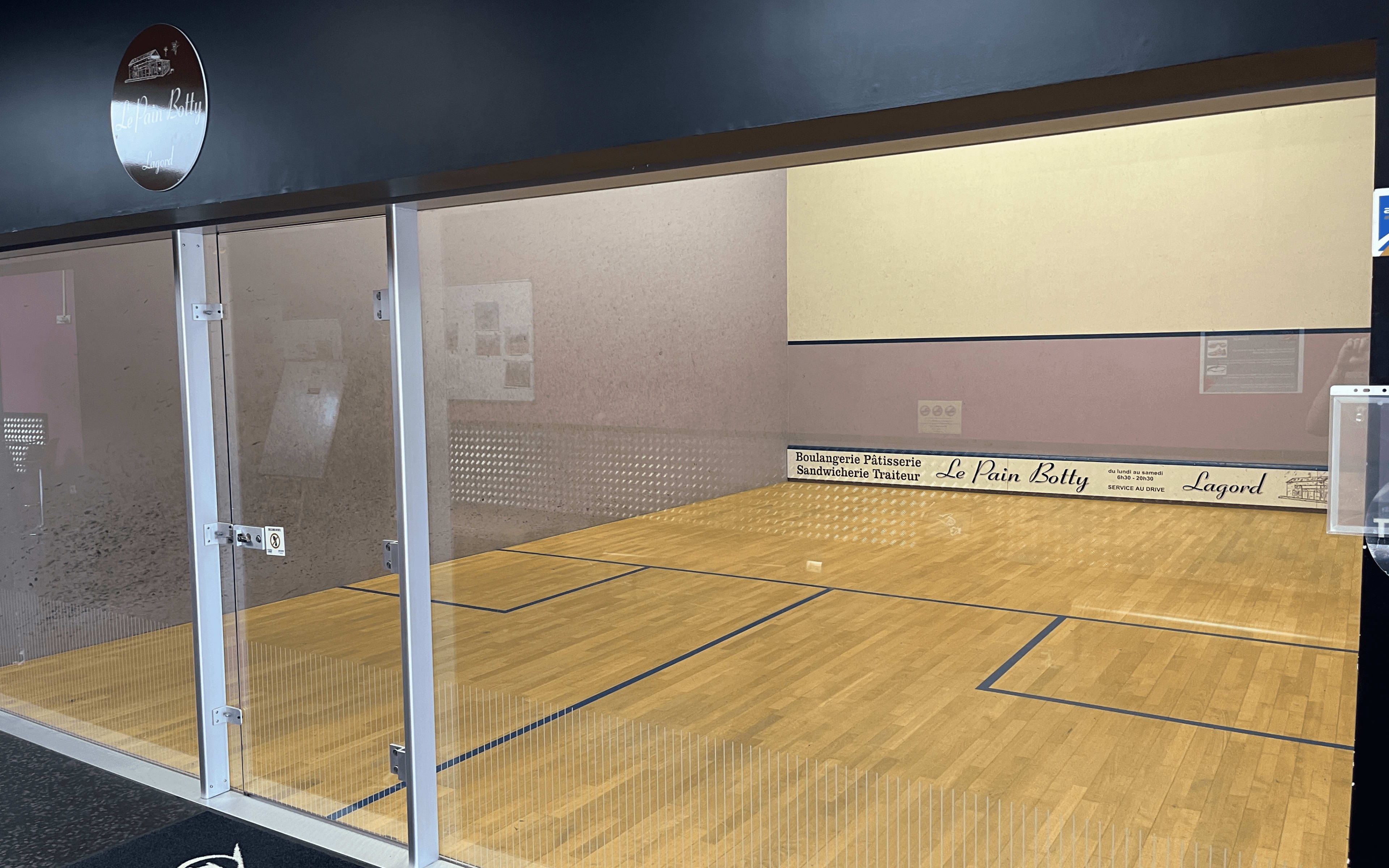 Terrain Lagord Tennis Squash à La Rochelle