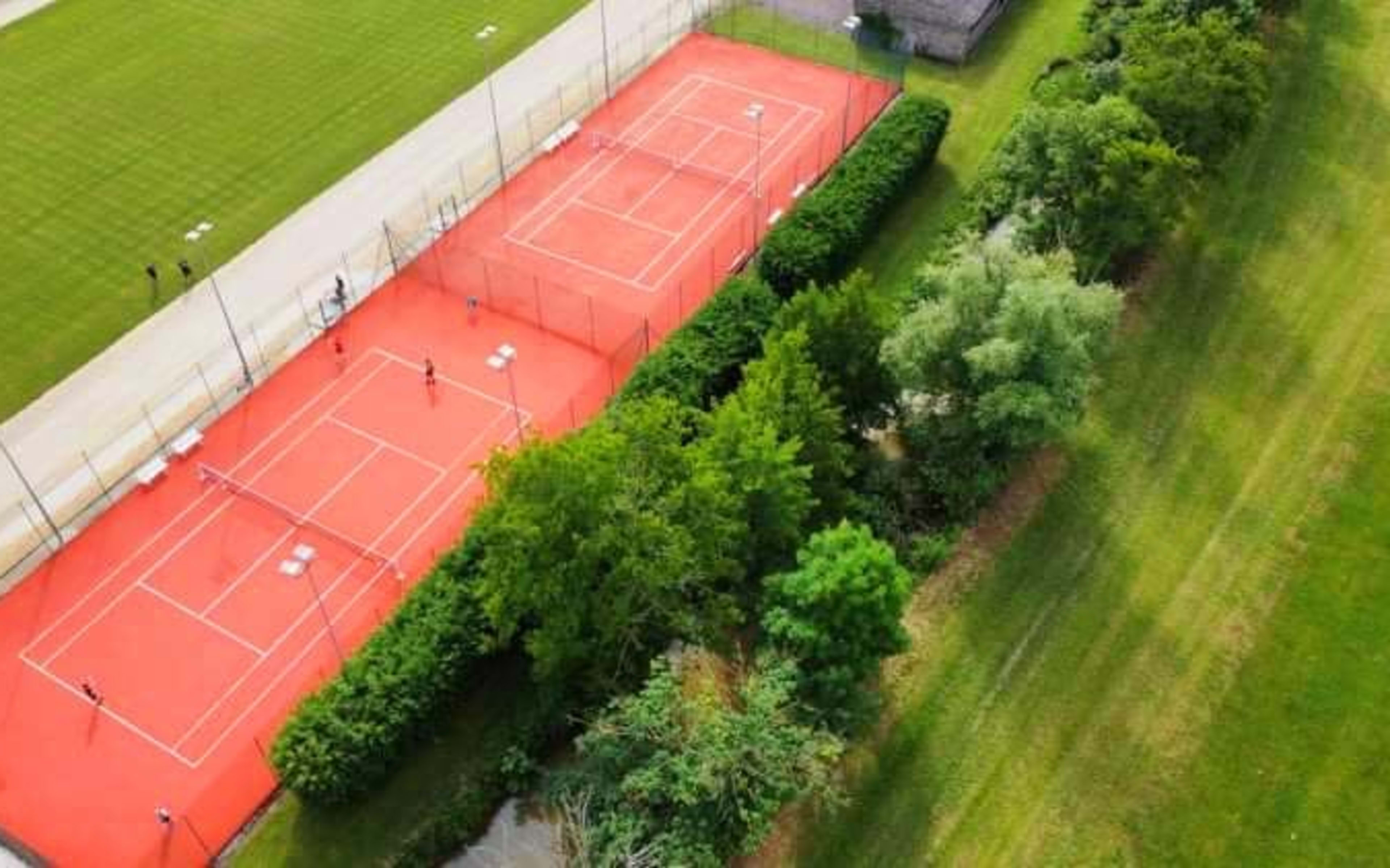 Terrain Tennis Club Dervois à Rougemont 21-FR