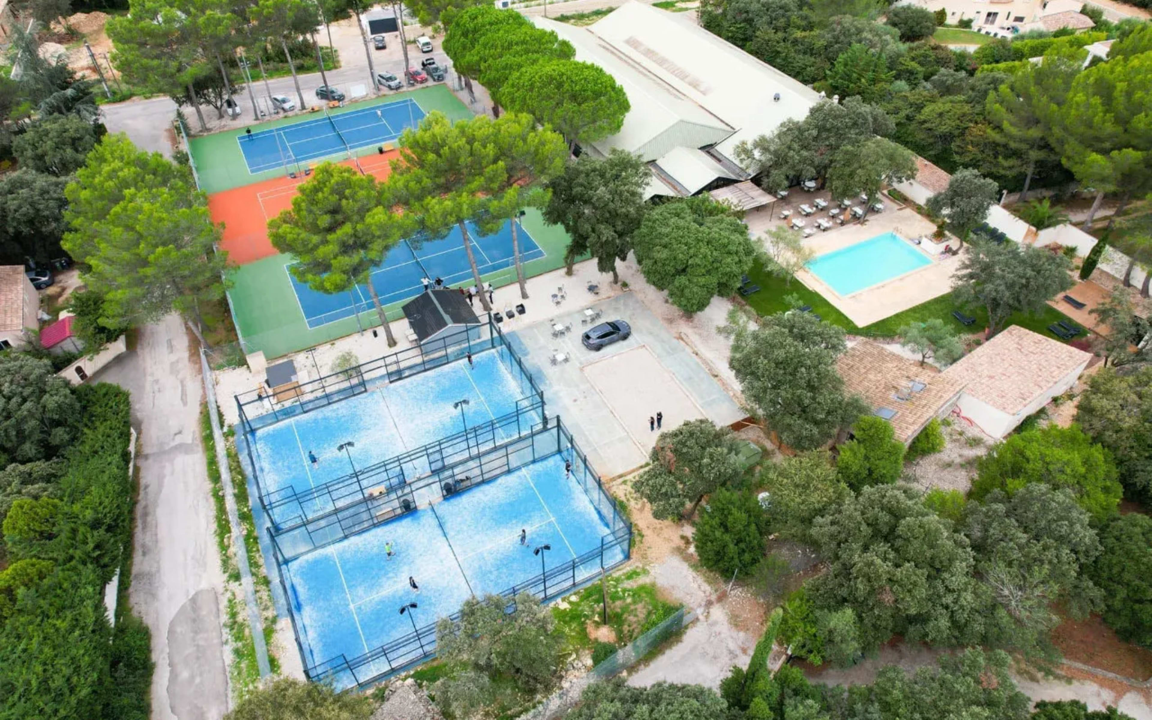 Terrain Tennis Padel Carreau de Lanes à Lunel-Viel 34-FR