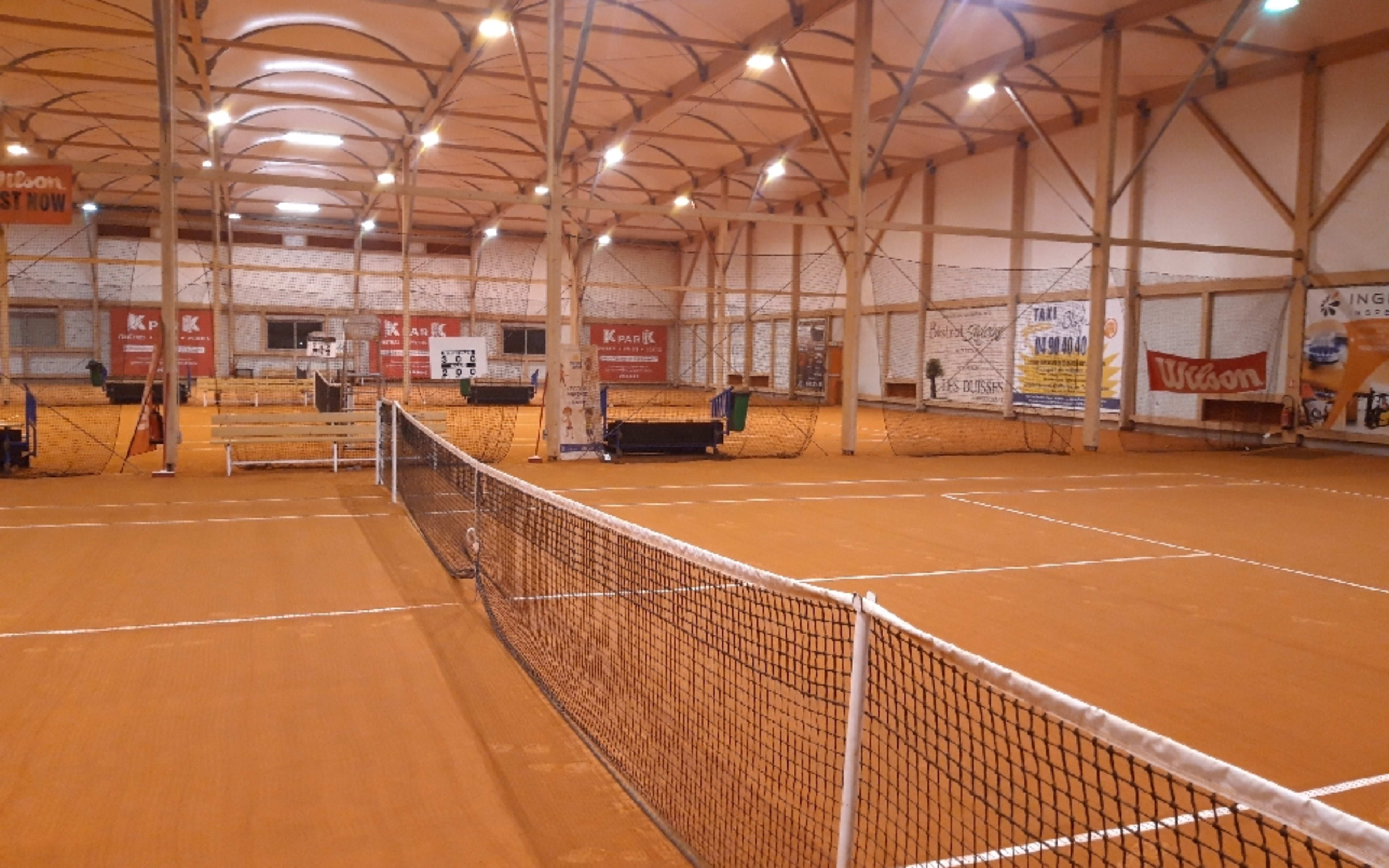 Terrain Tennis Club De Bollène à Malaucène 84-FR