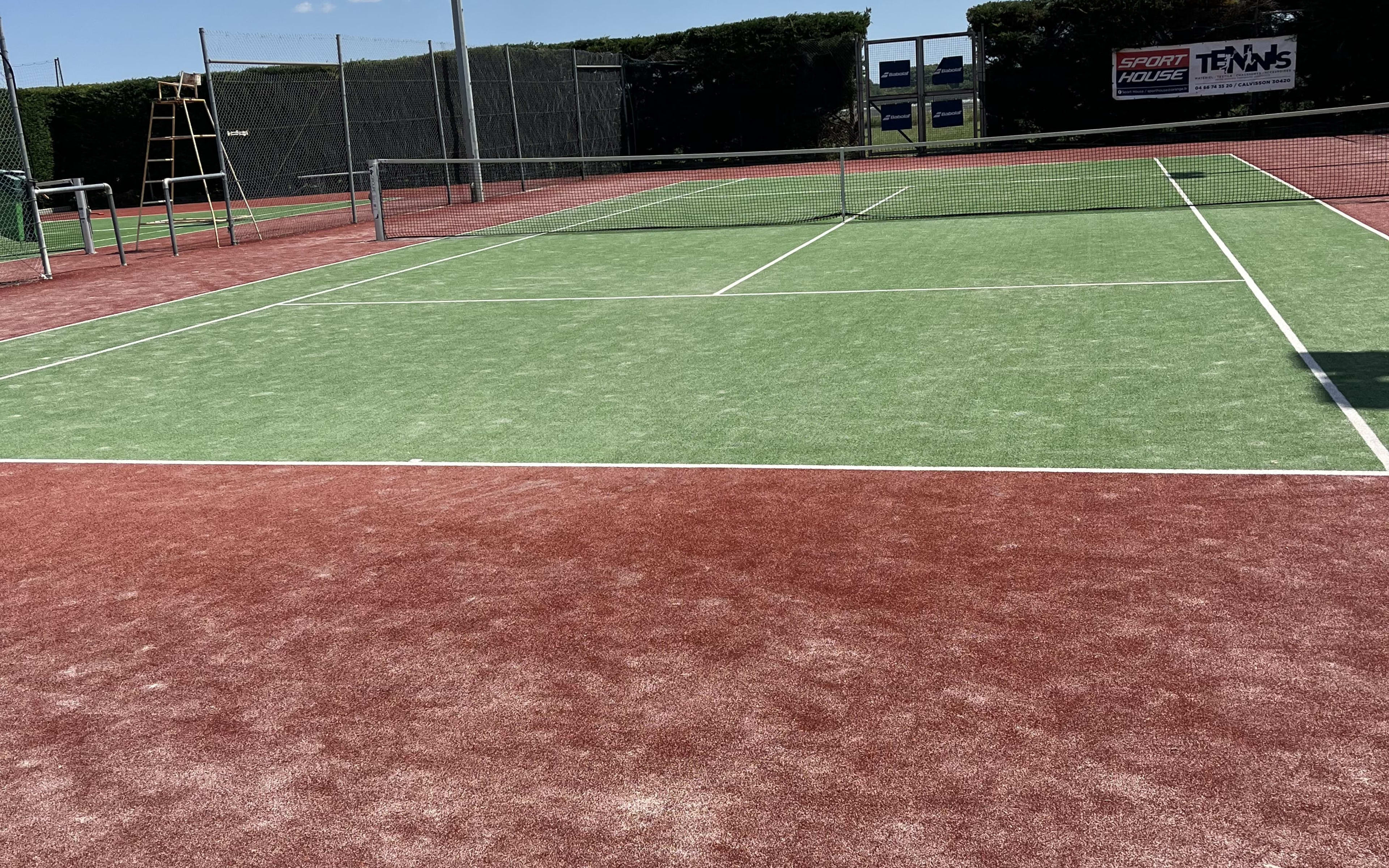 Terrain Tennis Club De Milhaud à Nîmes