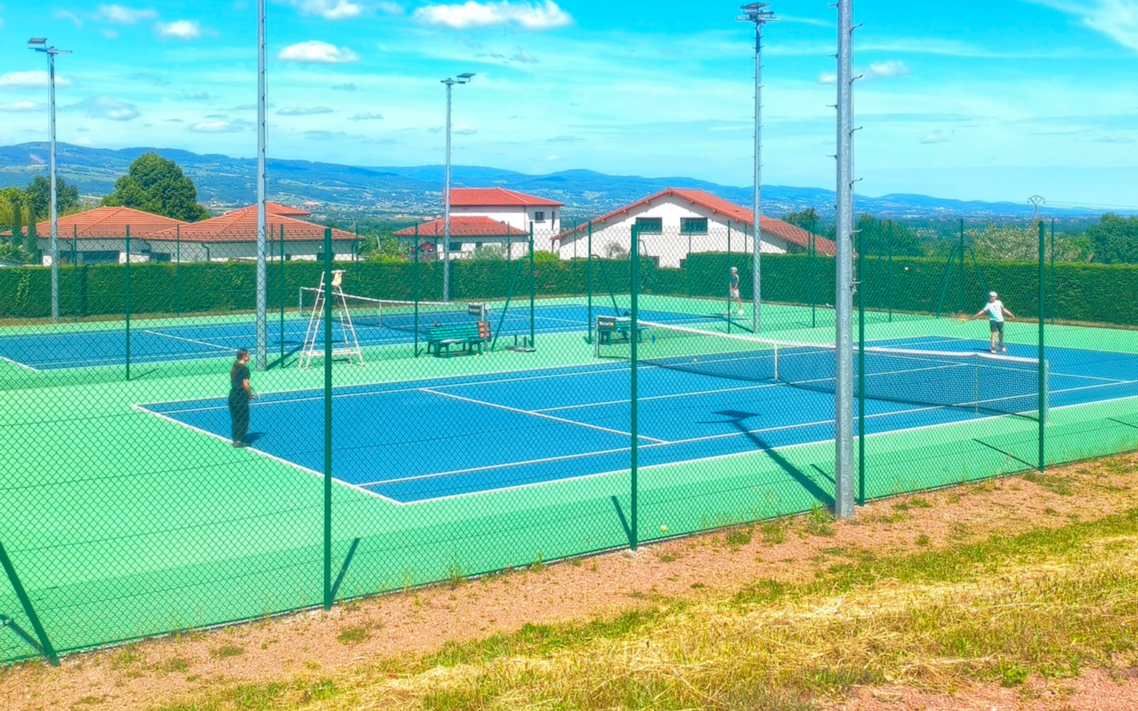 Terrain TC Villerest à Renaison 42-FR