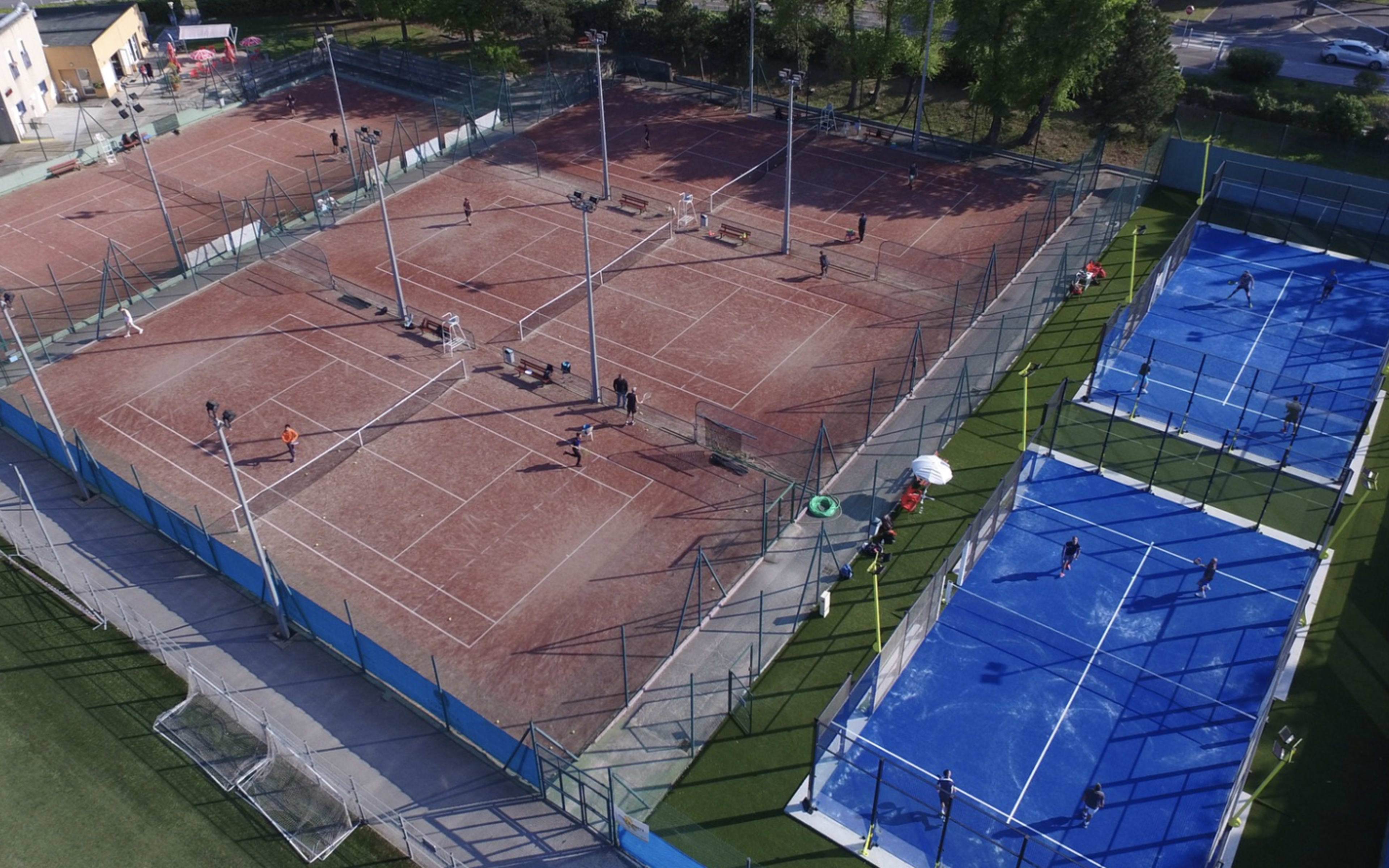 Terrain Tc Carros à Carros 06-FR