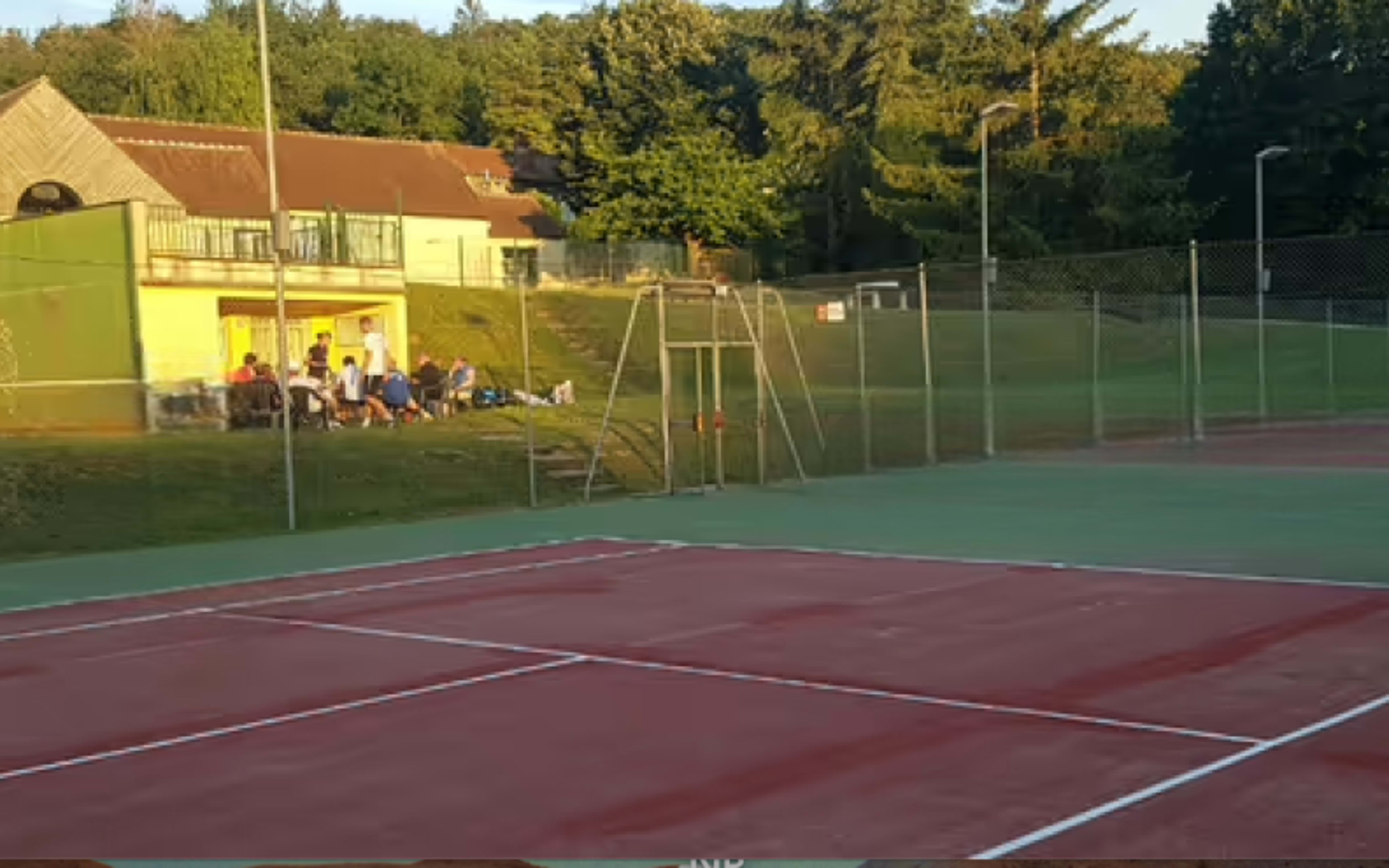 Terrain Tennis Club De La Juine Boissy la riviere à Le Mée-sur-Seine
