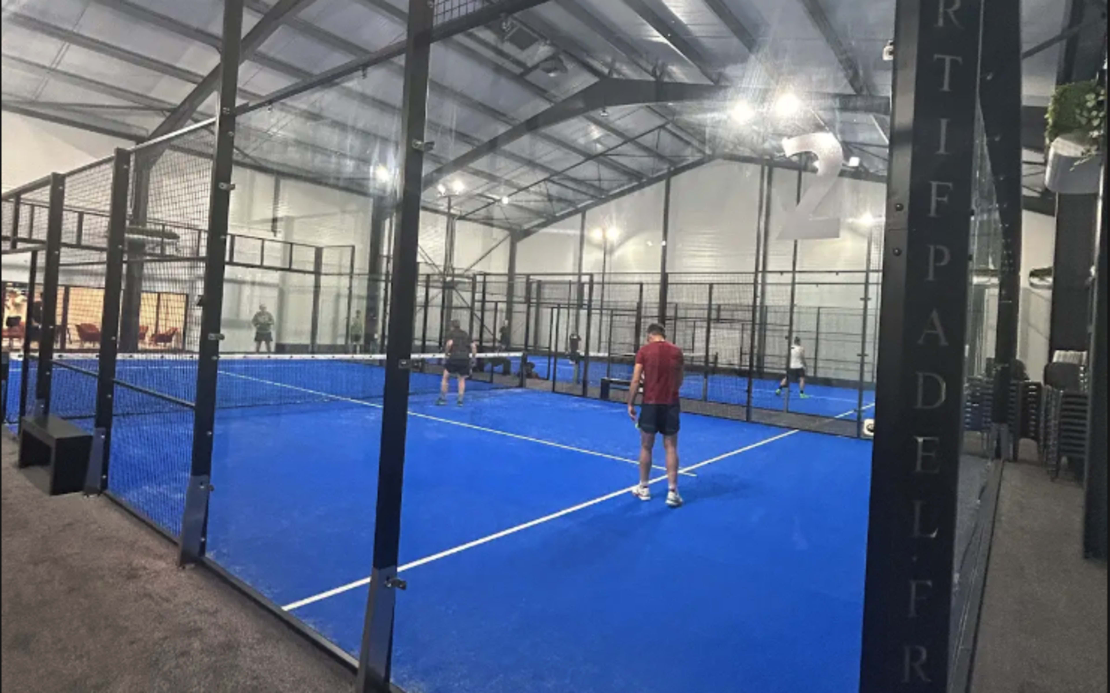 Terrain Nokort Padel Indoor à Montayral