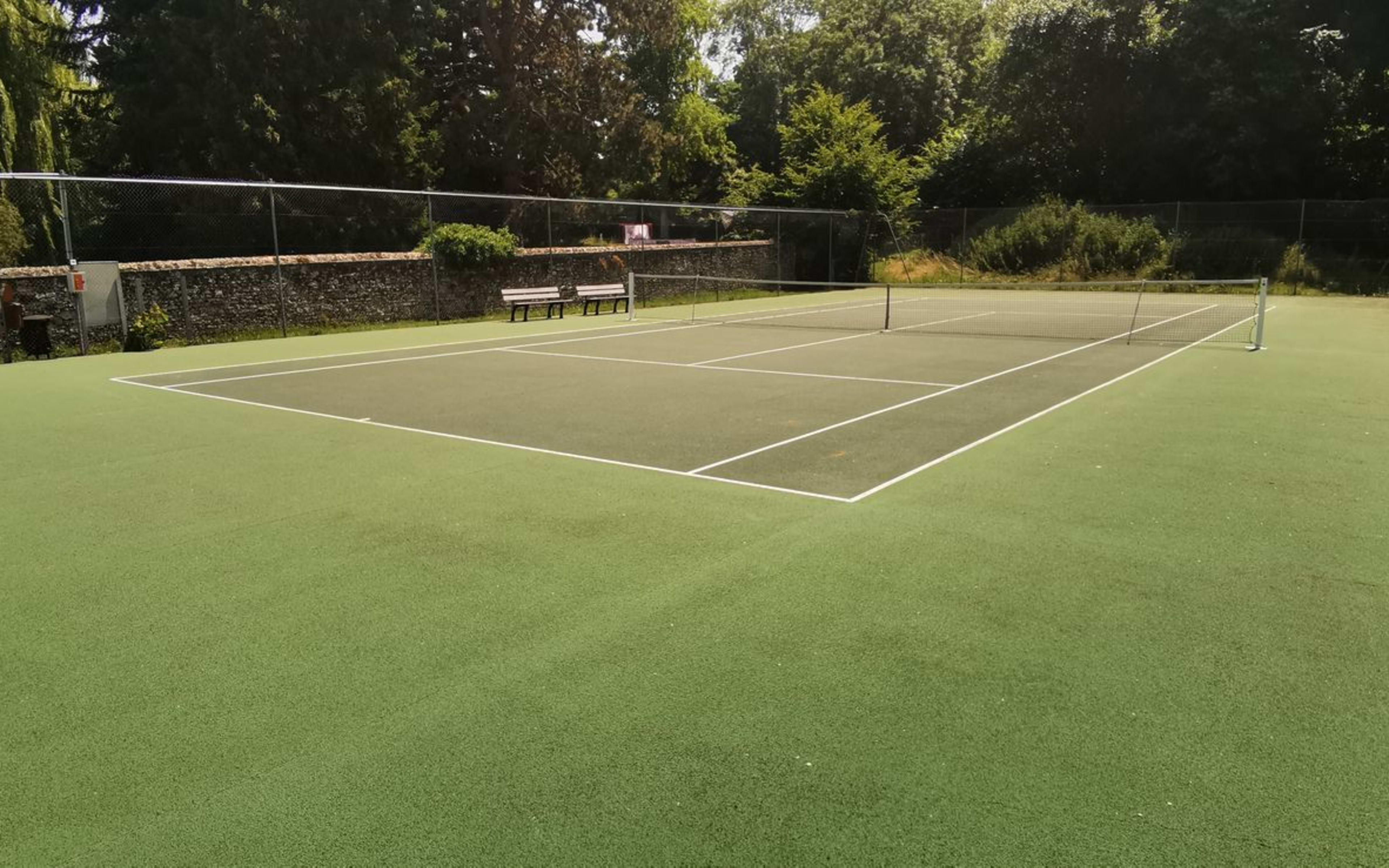 Terrain Tennis Club Des Mesnuls à Les Essarts-le-Roi 78-FR