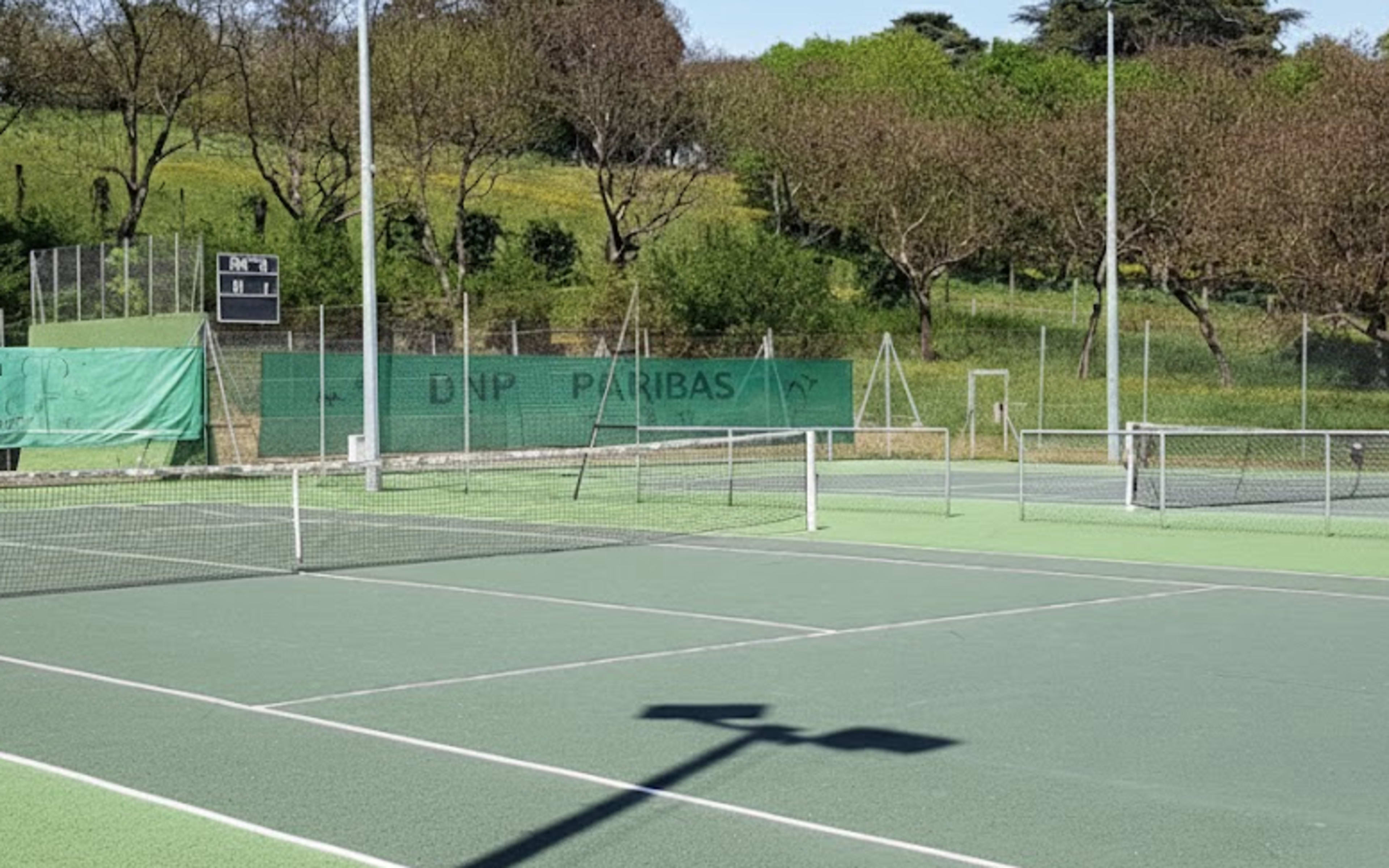 Terrain Neuvillois (Tennis Club) à Rhône