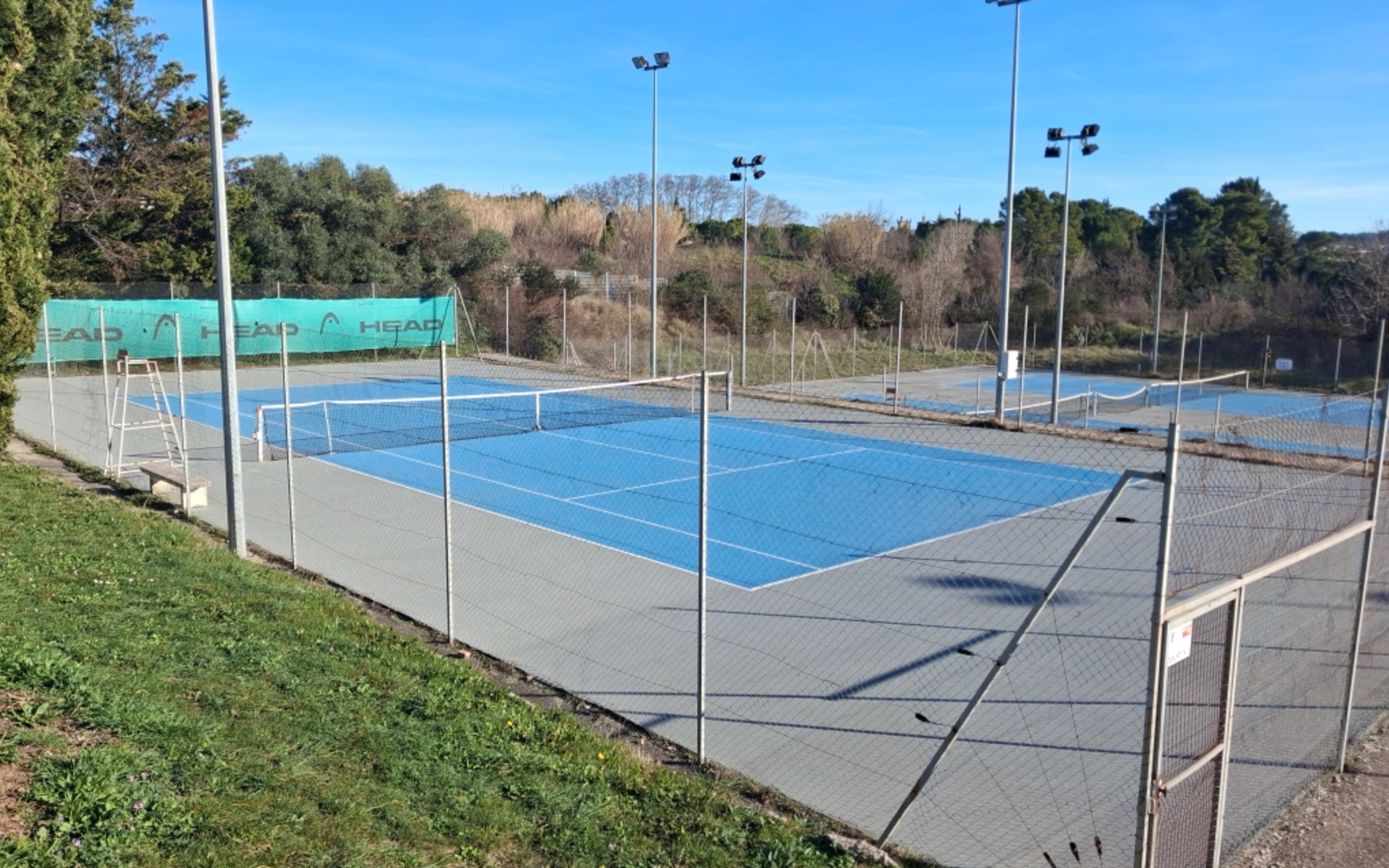 Terrain TC du Duché-Uzès à Comps
