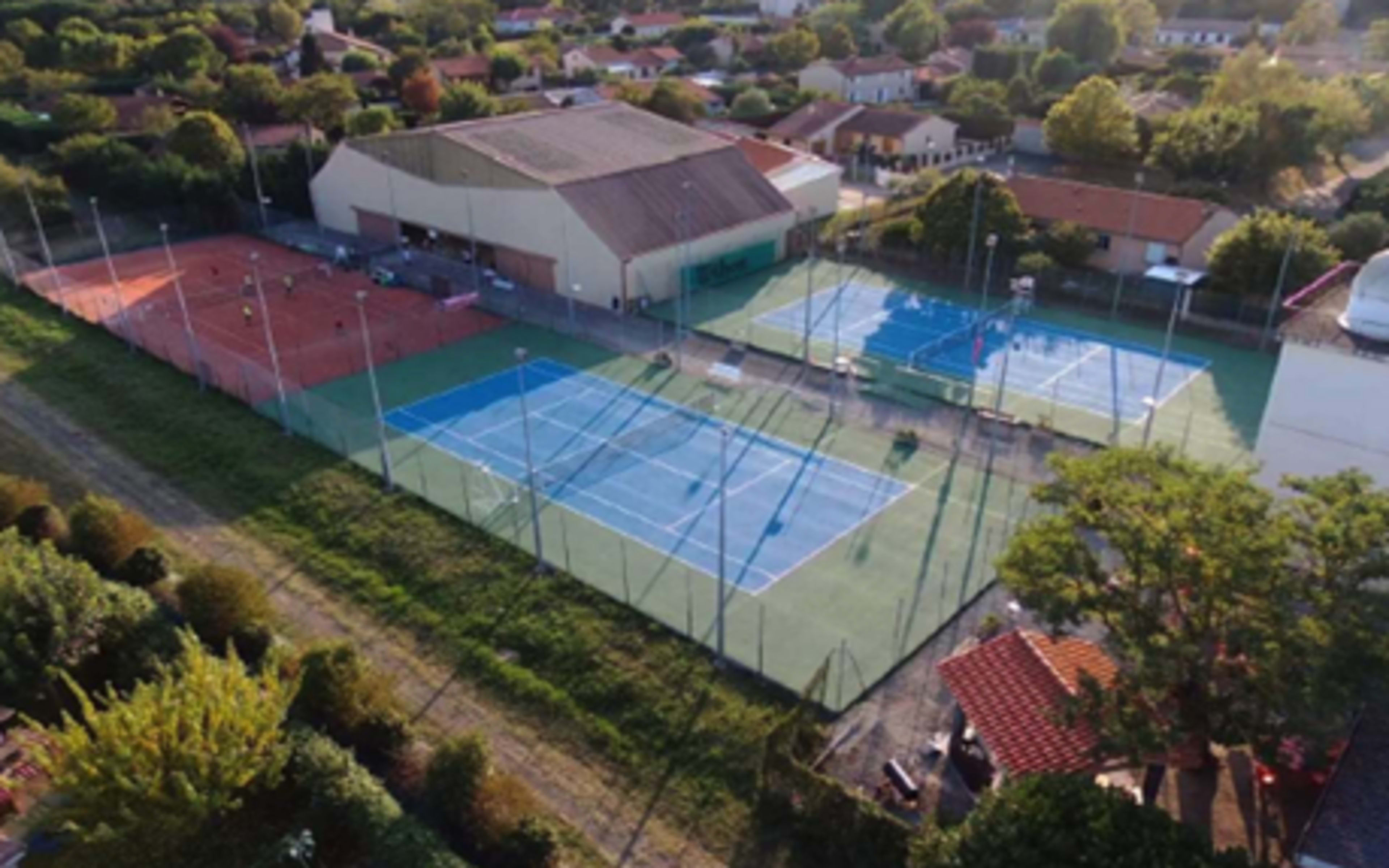 Terrain TC Fonsorbes à Cologne