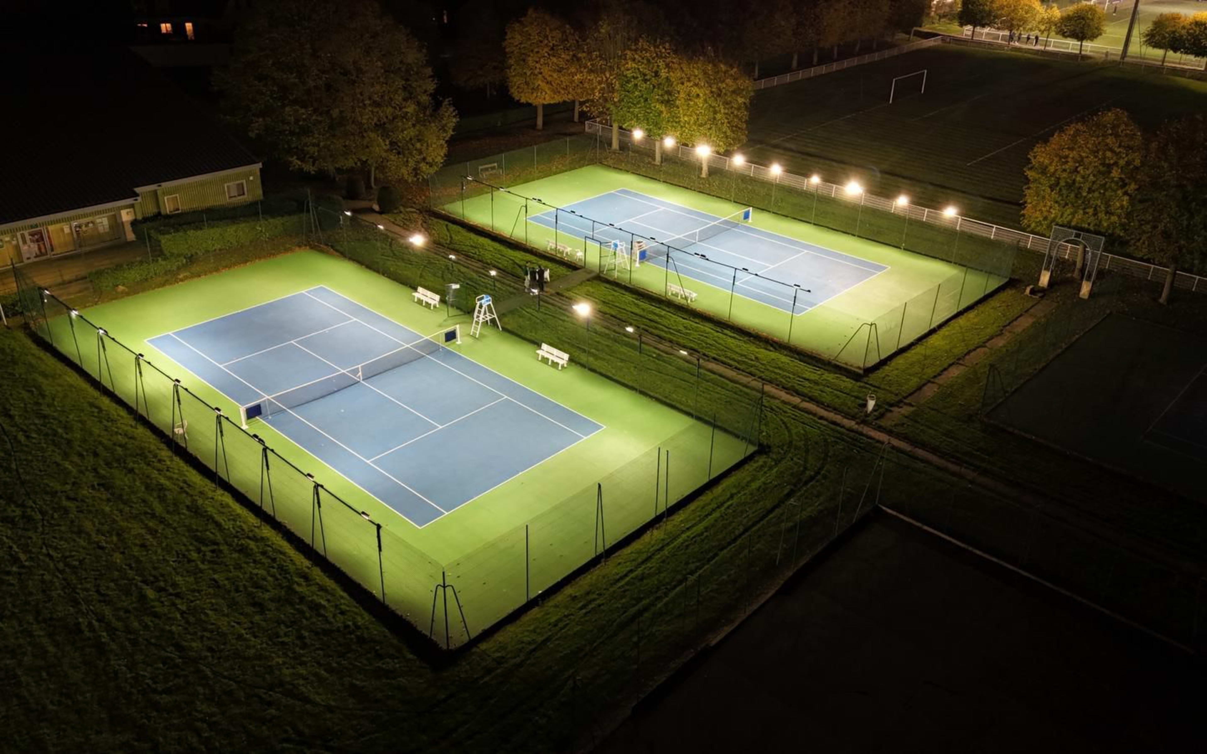 Terrain Tennis Club de Moissy-Cramayel à Châtillon-la-Borde 77-FR