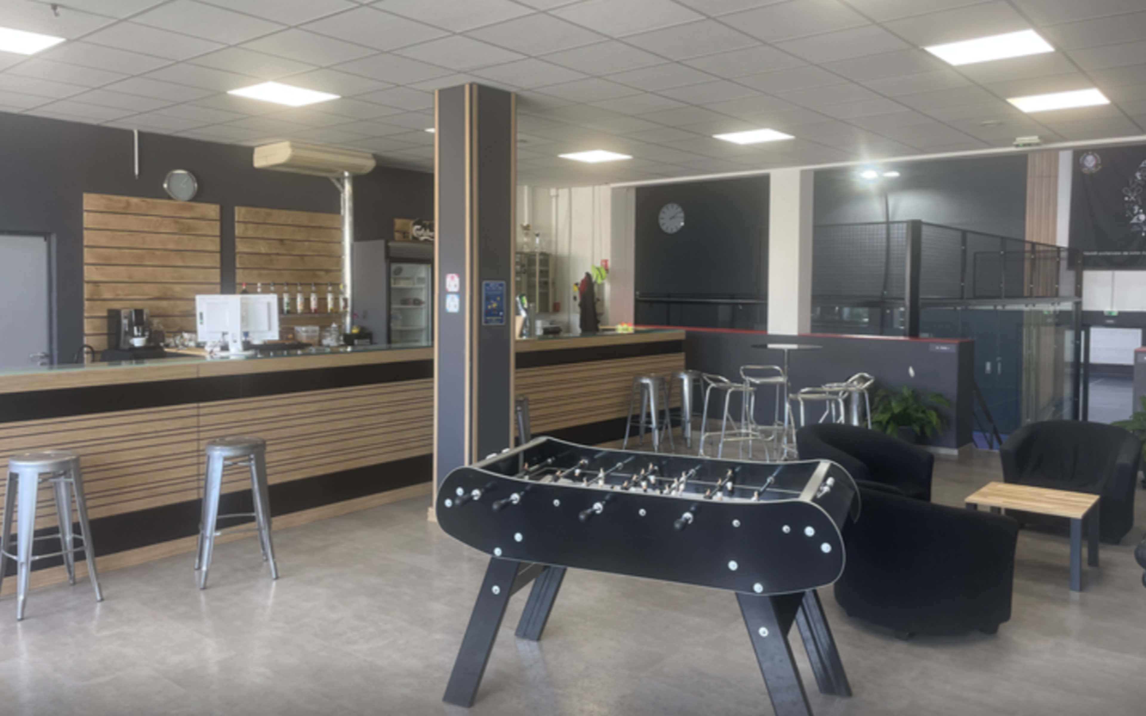 Terrain Modern Squash à Marseille 13