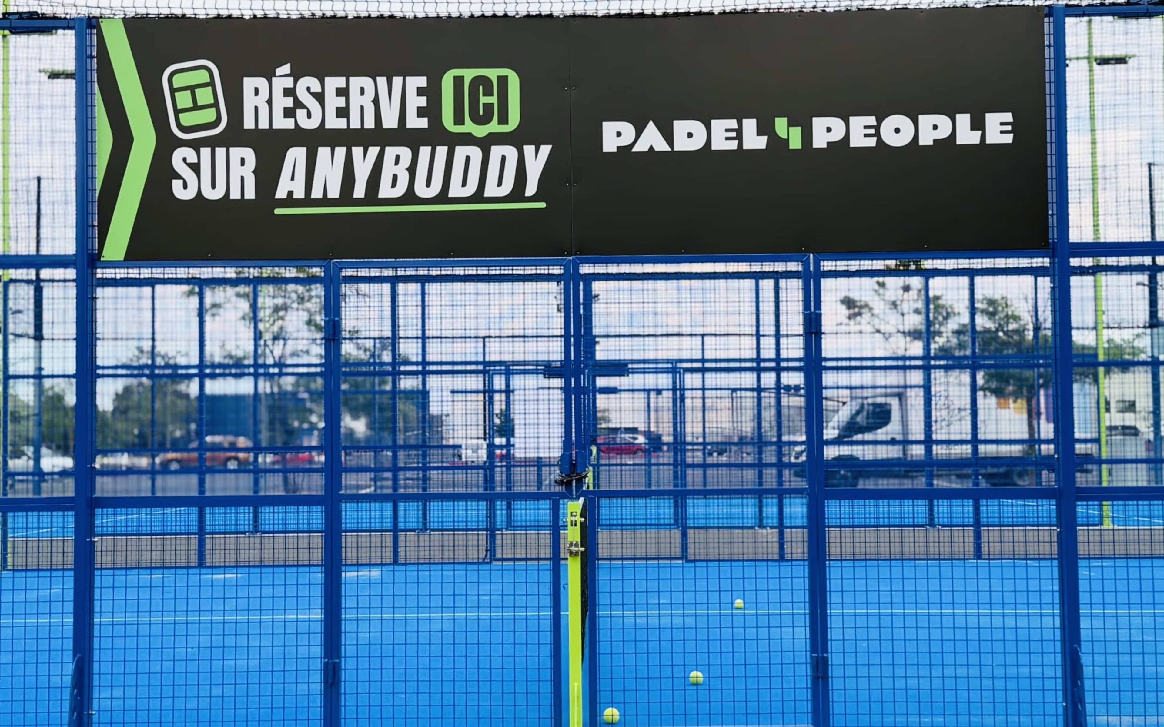 Terrain Padel4People Claye-Souilly à Le Plessis-Robinson