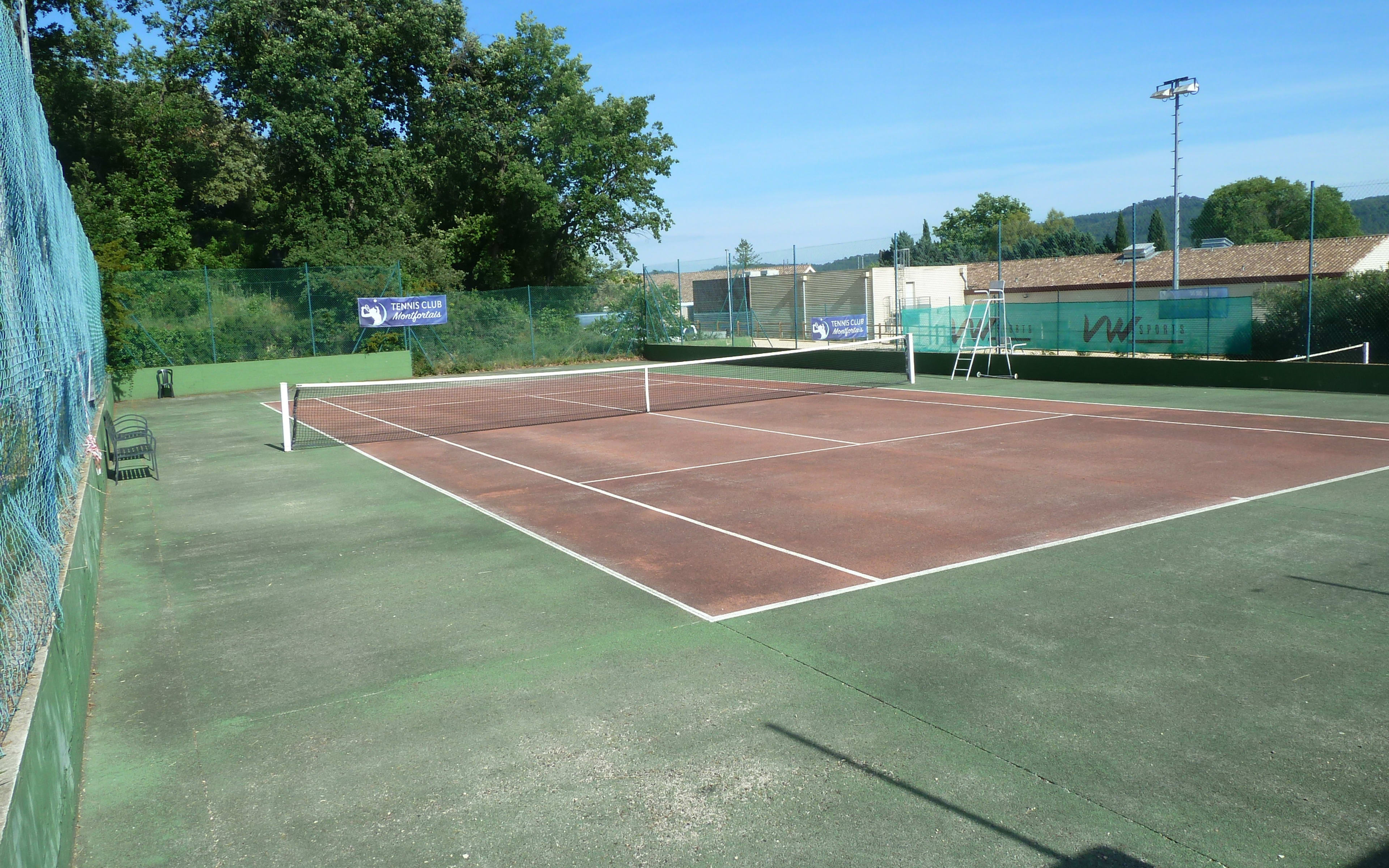 Terrain Tennis Club Montfortais à Montfort-sur-Argens