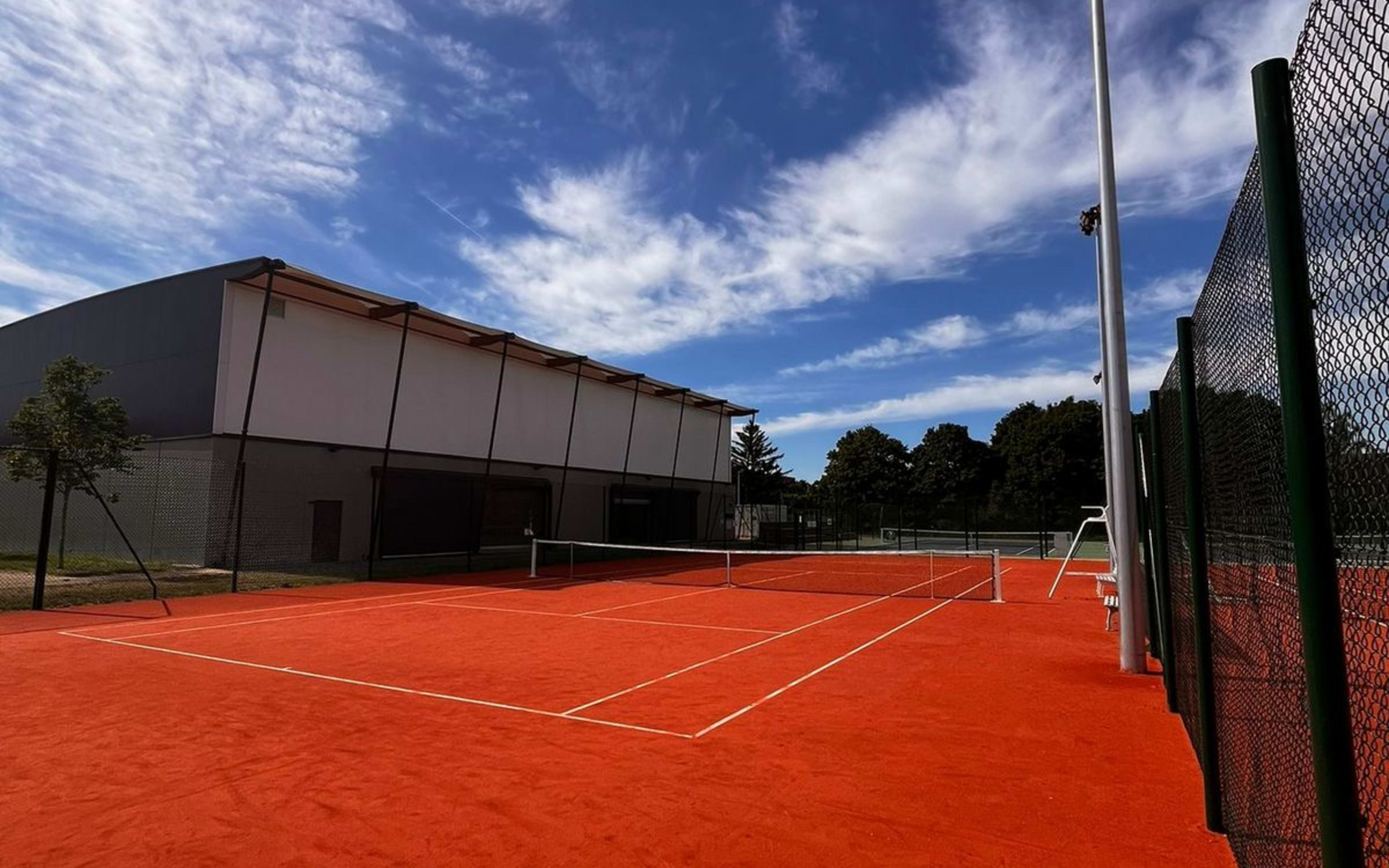 Terrain Saint Genis Laval (Tennis Club) à Rhône