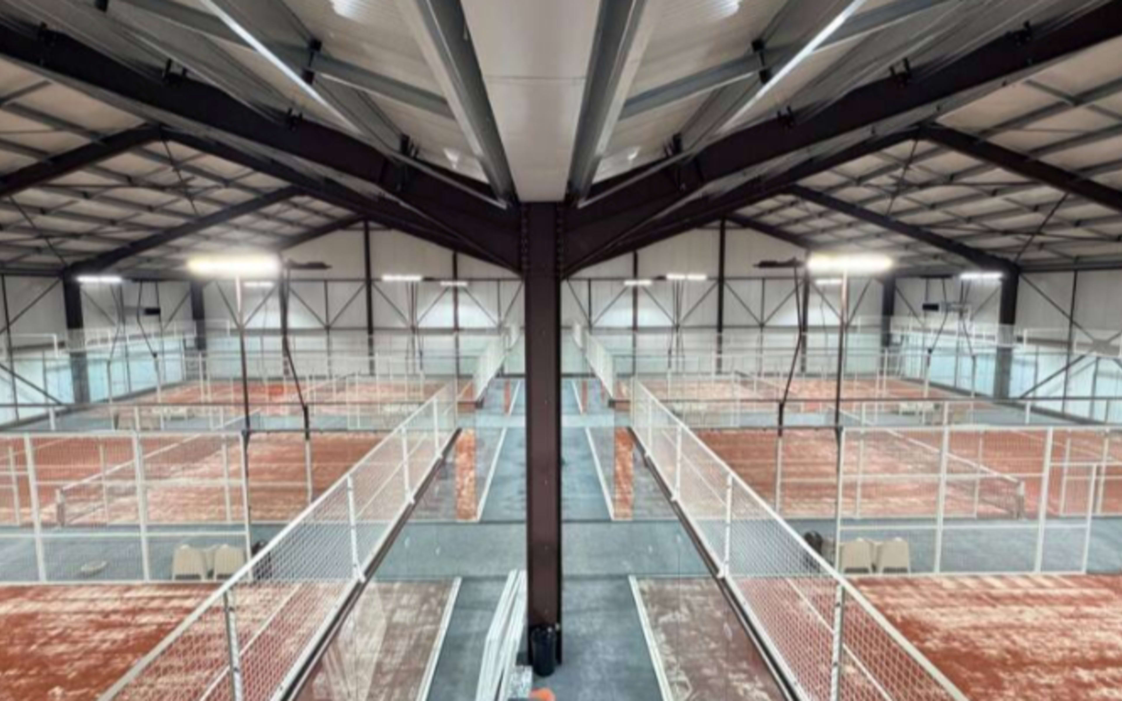 Terrain Ventoux Indoor Padel à Aubignan