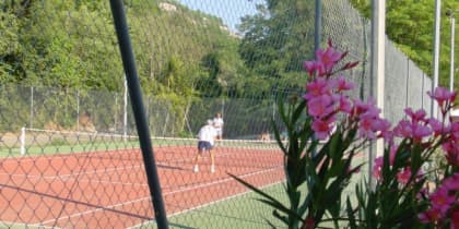 Terrain de tennis