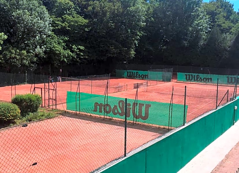 Domont Tennis Club - Photo 1