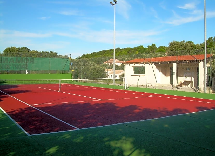 Tennis Club Les Mages - Photo 1