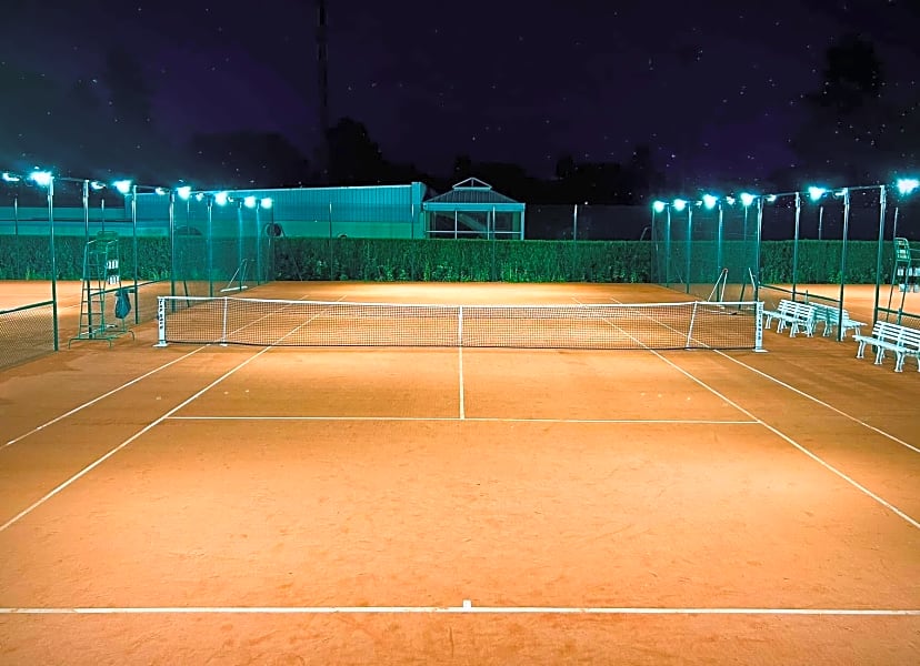 Thaon Est-Tennis - Photo 1