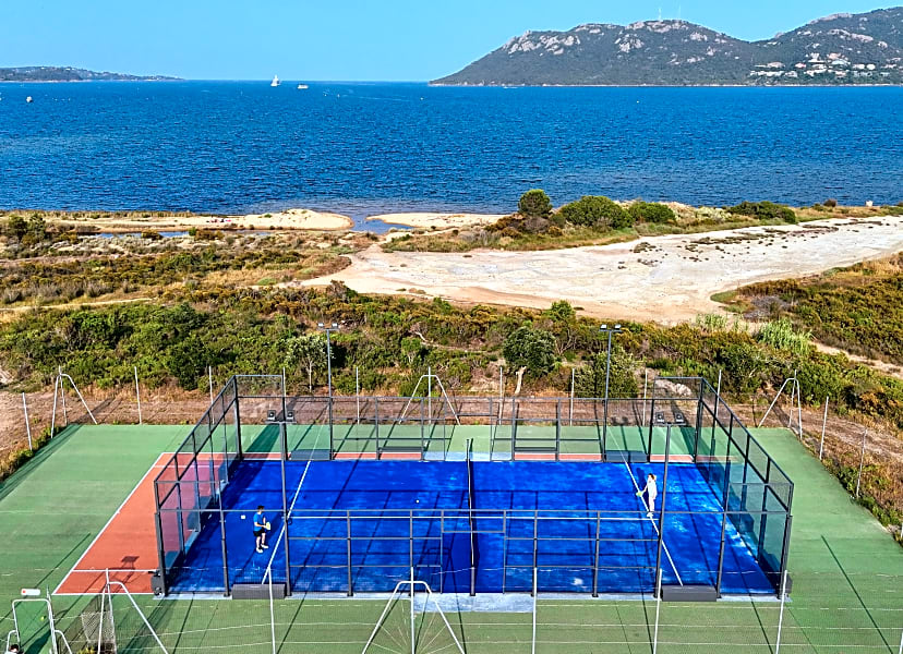 OMEA PADEL - Photo 1