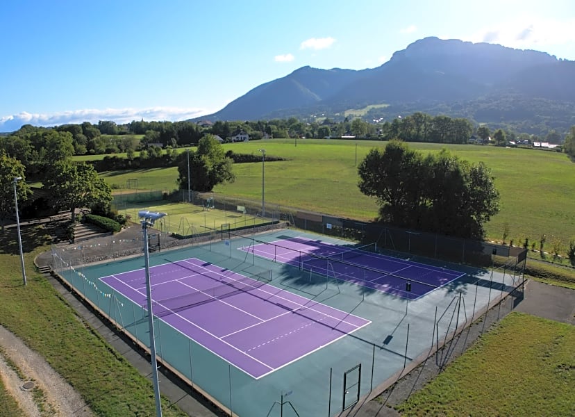 Villaz Tennis Club - Photo 1