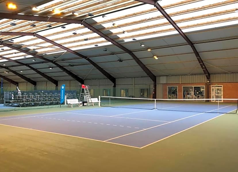 Tennis Club Hem - Photo 1