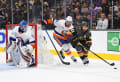 Golden Knights look to extend their win streak against the Islanders