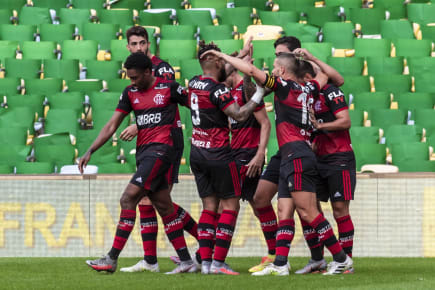 Flamengo vence Fluminense e leva vantagem para a grande final do Carioca