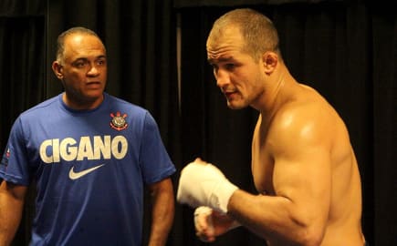 Sem a presença do treinador Luiz Dórea, Cigano tem confronto marcado contra Jairzinho Rozenstruik no UFC 252