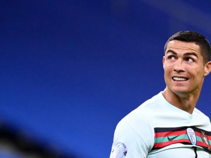 Cristiano Ronaldo testa positivo para coronavírus novamente e fica fora da partida contra o Barcelona