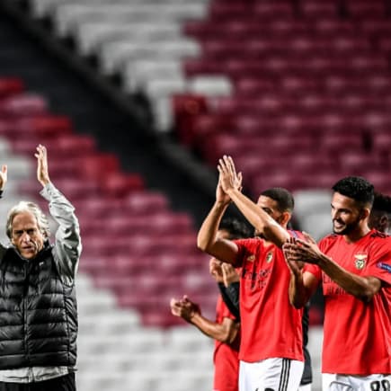 Com tranquilidade, Benfica vence Standard Liège por 3 a 0 no Estádio da Luz