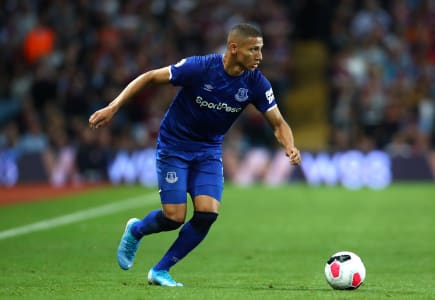 Everton - Wolverhampton, Scarcity of corners for weary Wolves?