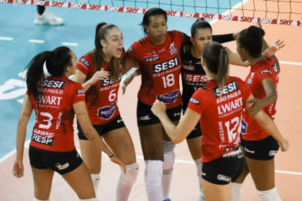 Superliga Feminina - Curitiba Vôlei x Osasco e Pinheiros x SESI Bauru