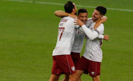 Fluminense marca nos acréscimos e garante vitória sobre o Flamengo no Brasileirão