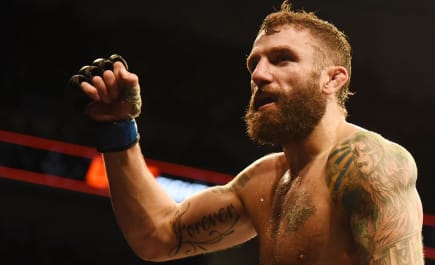 Michael Chiesa diz que não poderá cometer nenhum erro se quiser vencer Vicente Luque no UFC 265