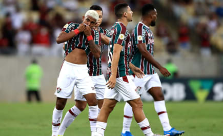 Santos x Fluminense em duelo atrasado pela 23ª rodada do Campeonato Brasileiro