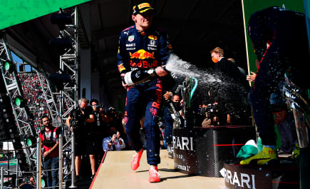 Verstappen faz largada impressionante e vence o GP do México
