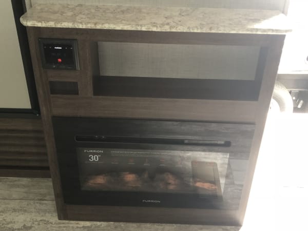 28' Zinger fireplace