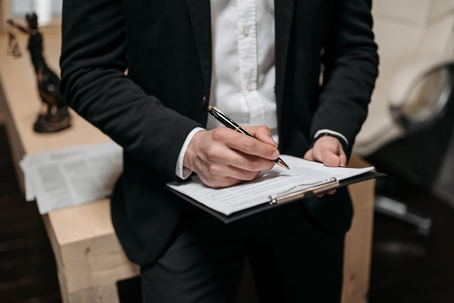 Personal Injury Attorney: Your Essential Guide to Legal Recovery