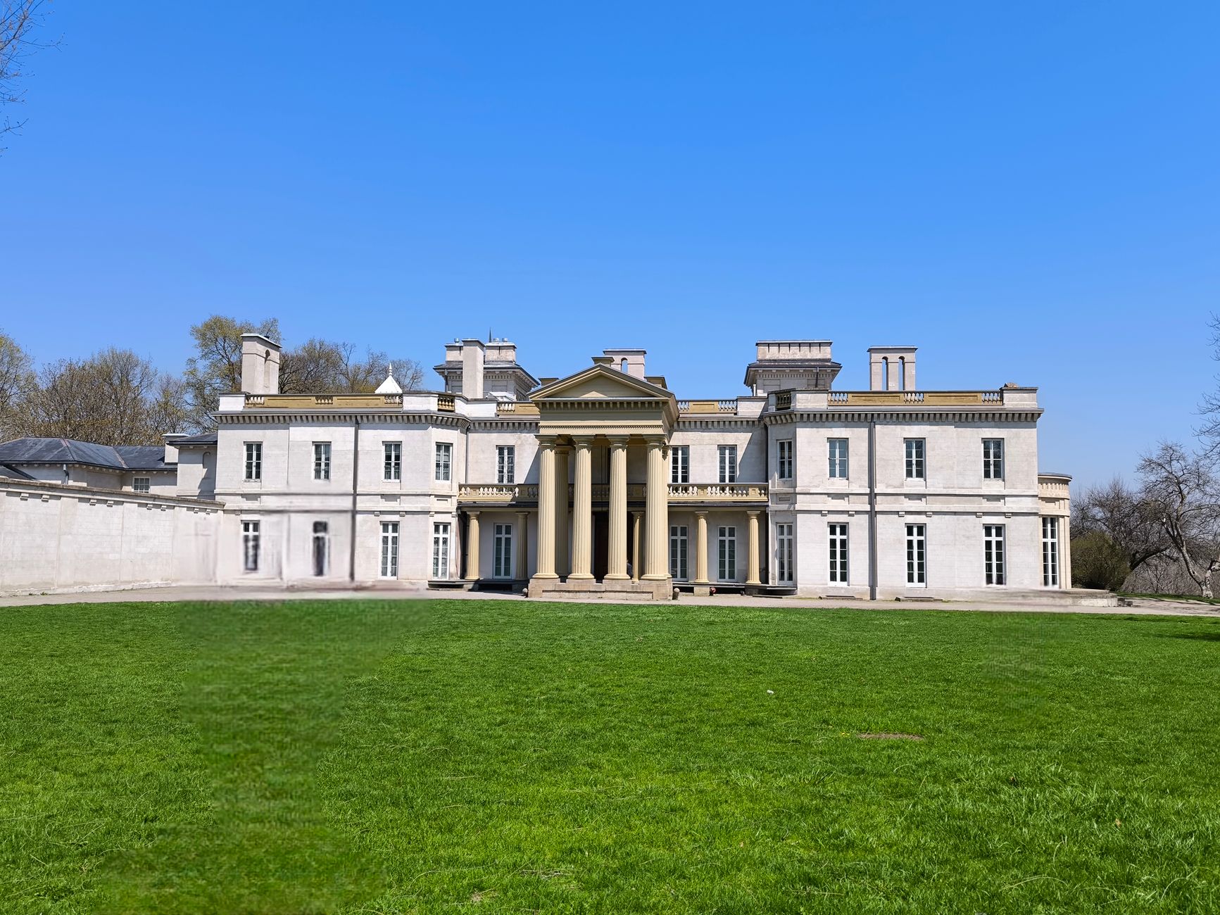 NY sues Southampton mansion owner over construction accident