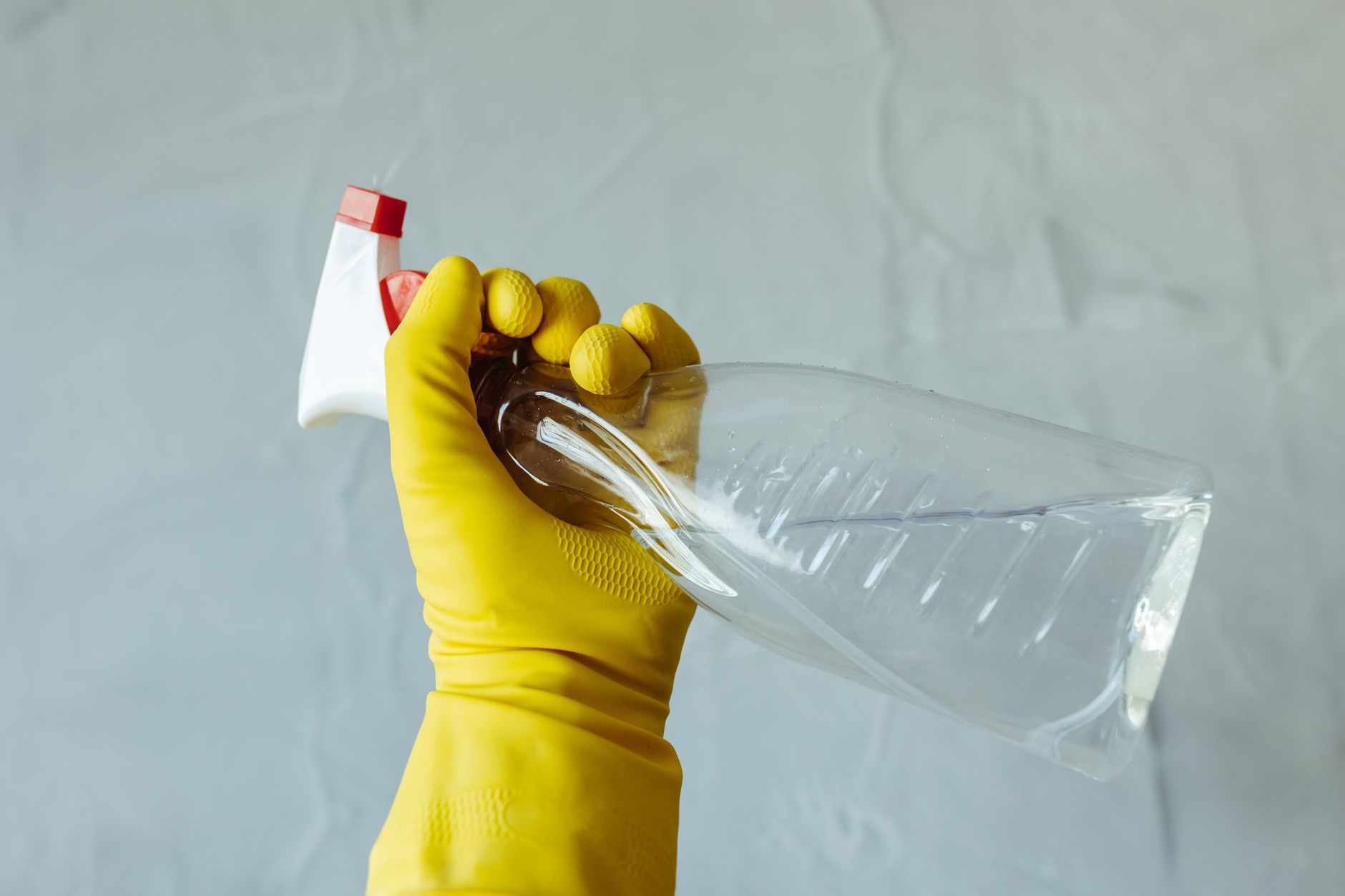 Professional Cleaning Services in Perth: Maintaining Cleanliness and Hygiene