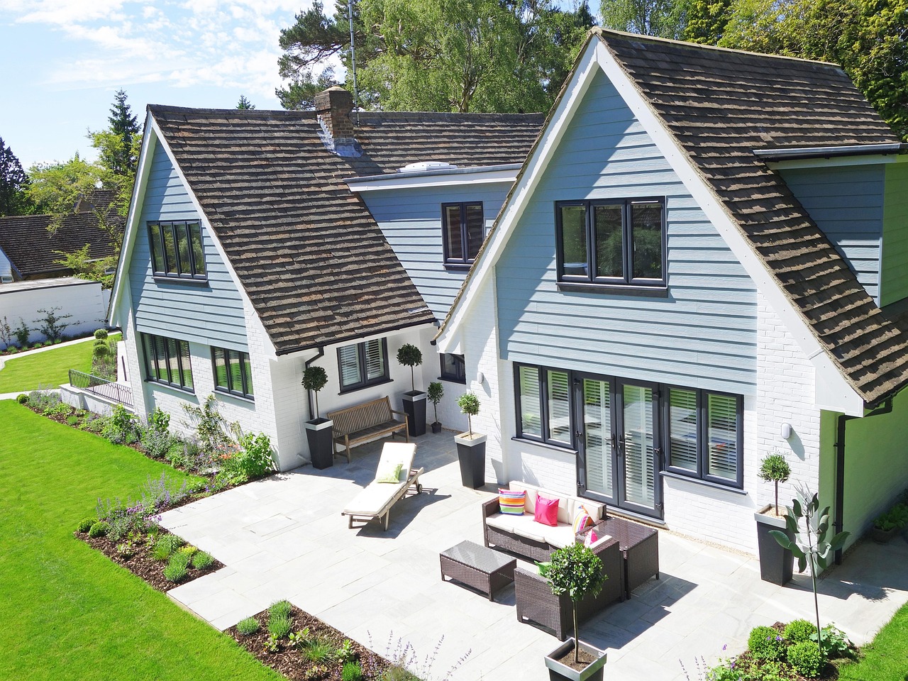 5 Reasons To Opt For A Flat Roof For Your New Home