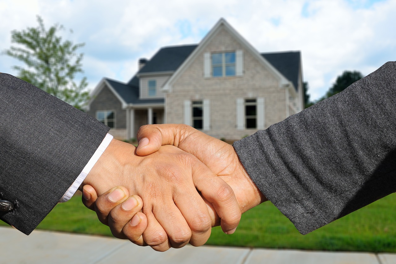 Finding the Right Estate Agent: A Guide to Making the Right Decision