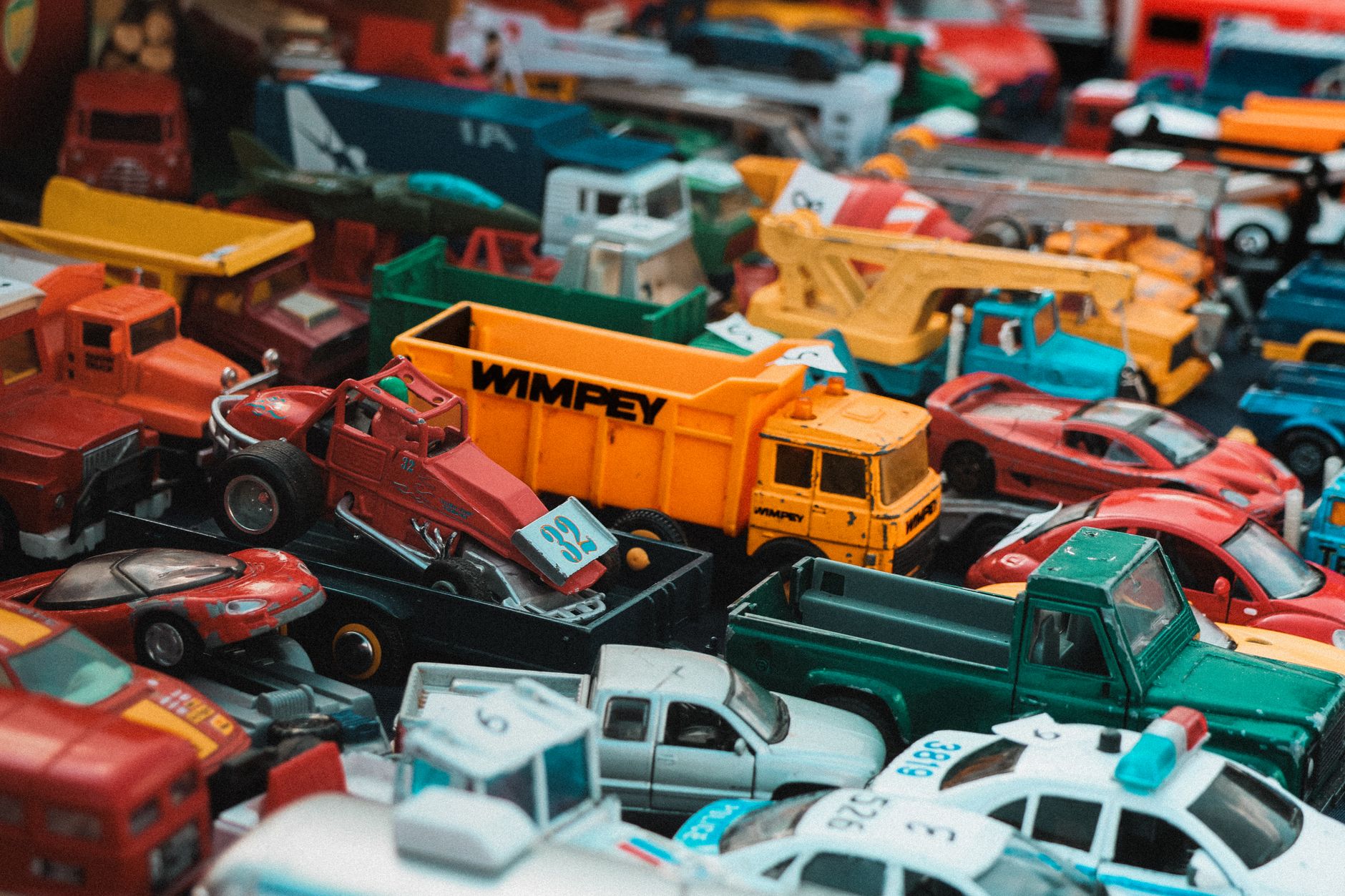 How to Find the Right Refuse Trucks for Sale