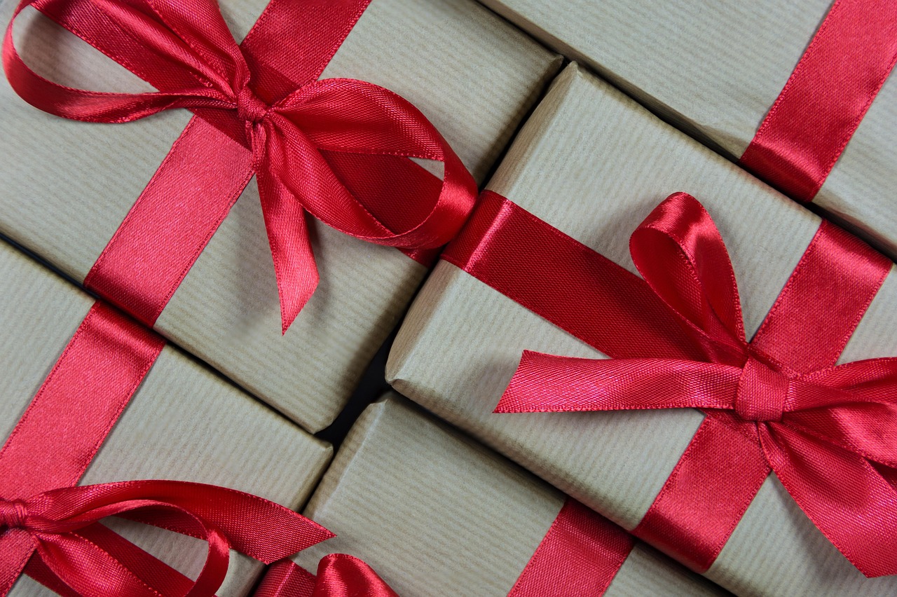 Unlocking the Power of Packaging: Elevating Your Moving Boxes and E-Commerce Experience