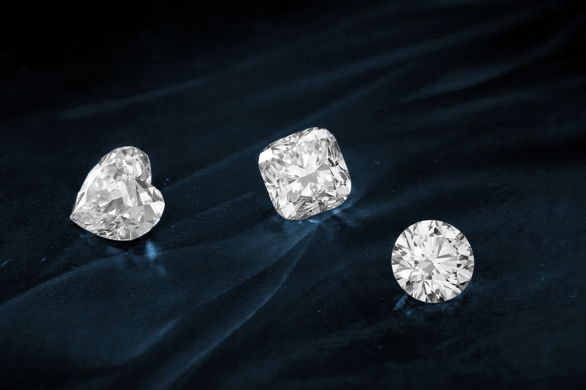 London Sparkle with a Conscience: Why Lab-Grown Diamonds are Shining for Couples